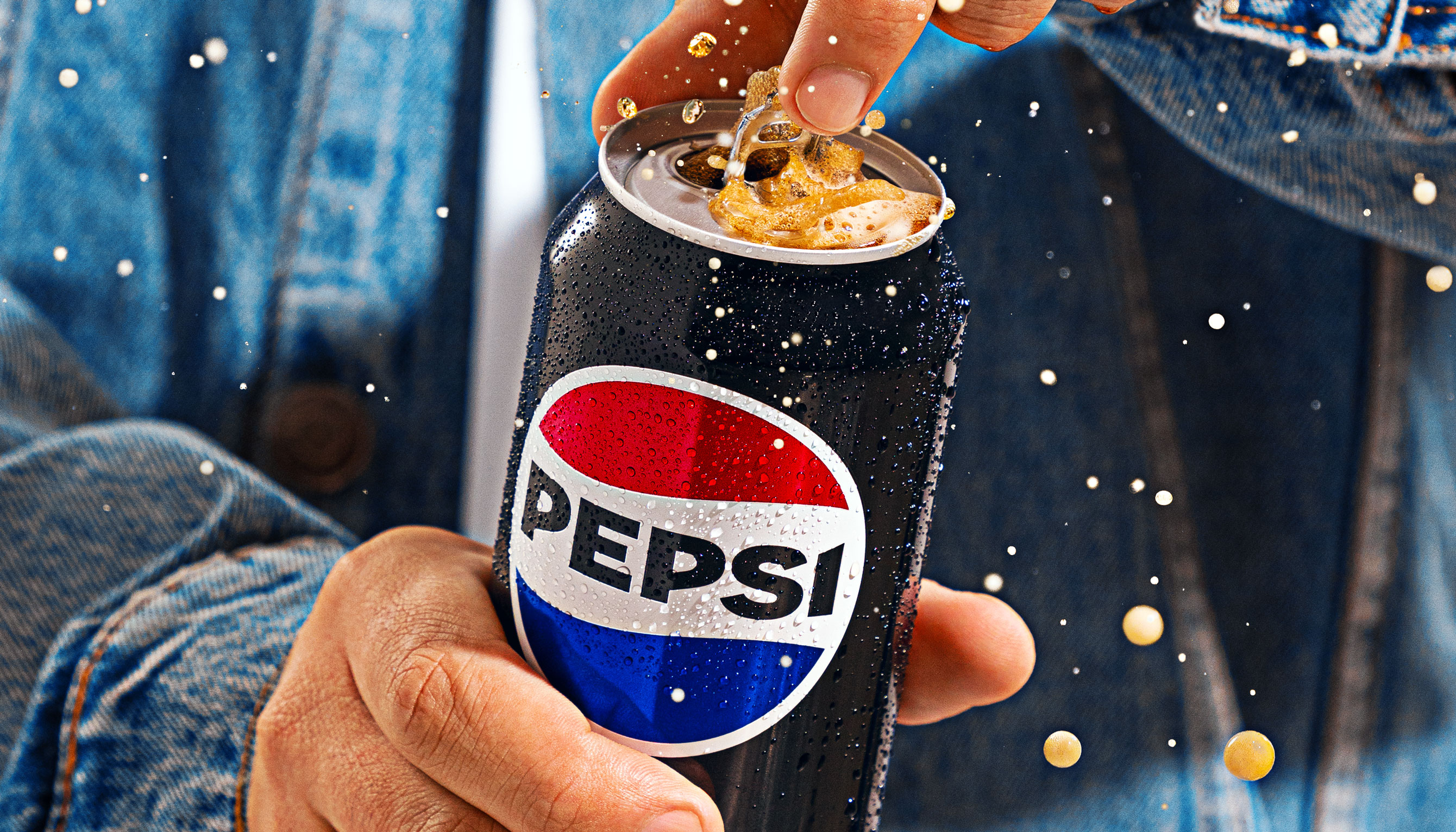 Pepsi Max can fizzes open